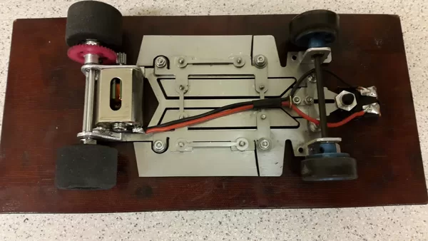 HFS - 002 Šroubovací šasí Oldtimer nerez