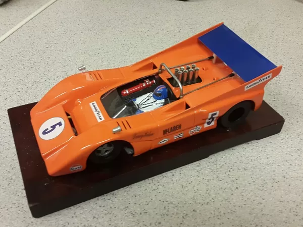Mc laren M8D
